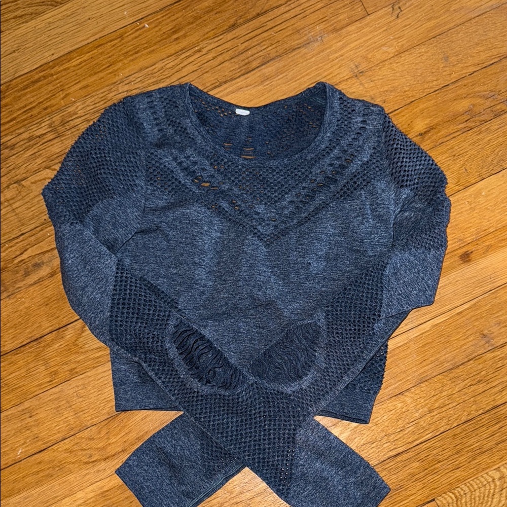 Alo Yoga Long Sleeve Crop Top
